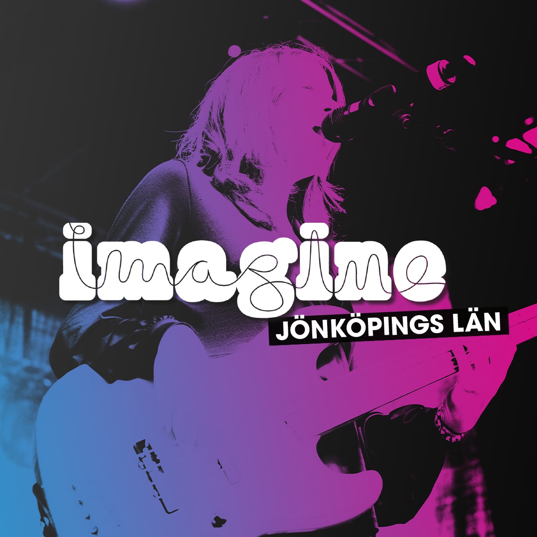 Sångare med gitarr med rubriken Imagine Jönköpings län
